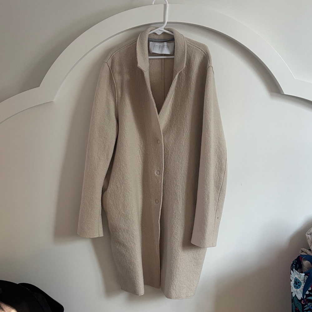 Harris Wharf London Cocoon Elegant Cream Women's Cape Coat